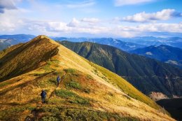 Podróże bliższe i dalsze Jakub Czajkowski - "Karpaty Wschodnie-wędrówki w górach Ukrainy i Rumunii"