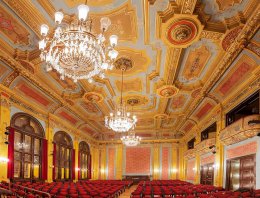 Zwiedzanie Dworu Artusa