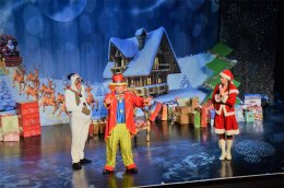 Teatralny Poranek Bajkowy "Halo! Halo! Mikołaju"