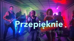 Rafał Betlejewski z zespołem Przepięknie