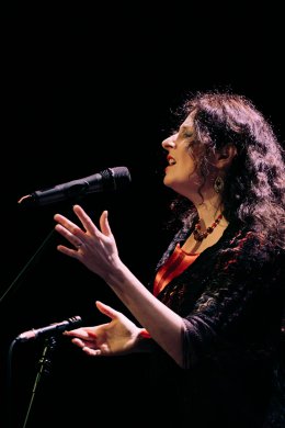 W Cieniu Tanga -  Anna Riveiro z zespołem