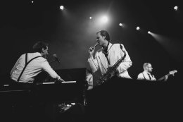 BACK TO THE 50'S  - That's All Right Mama