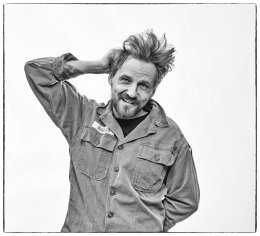 Paweł Domagała na Dzień Kobiet w Teatrze!