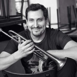 JERZY MAŁEK GRAVITY GROUP