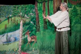 Przedstawienie dla dzieci "O grającym drzewie"