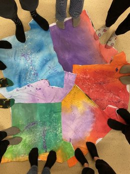 "Nie biali, nie czarni" - premiera spektaklu Szkółki Teatru Tańca Sortownia