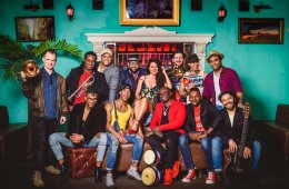 Rey Ceballo & Tripulacion Cubana / W rytmie kubańskiej fiesty