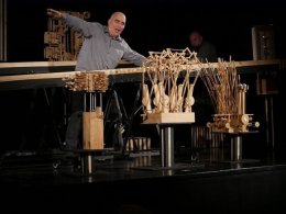 TEATR POLSKA -Kobieta z Wydm