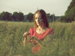 Pod 13 – nowa undergroundowa scena Amfiteatru - koncert Rosalie Chatwin