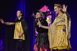 Teatralny Poranek Bajkowy „Tajemnica skarbu na kurzej nóżce”