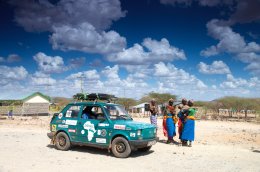 KLUB PODRÓŻNIKÓW NAVIGATOR – MALUCHEM PRZEZ AFRYKĘ