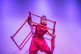 Teatr Sztuka Ciała "Tu Ziemia"