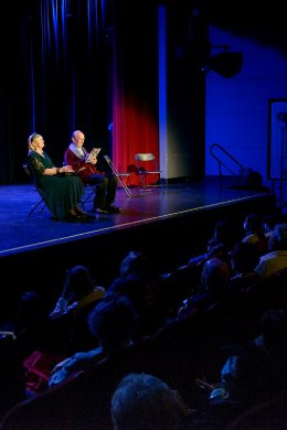 Czy pieniądze szczęście dają czy nie? - spektakl Teatru Pora na Seniora