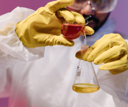 Wybuchowy pokaz chemiczny dr WOW