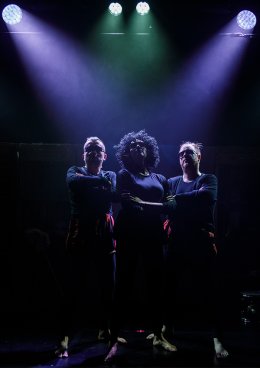 Teatr Muzyczny w Toruniu "Dzieła wszystkie Szekspira"